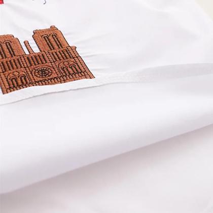 Blusa de Algodão Branca Bordada com Botões - Manga Comprida - Camisa Casual Feminina Imagem de Blusa de Algodão Branca Bordada com Botões - Manga Comprida - Camisa Casual Feminina