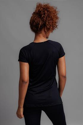 Imagem de Blusa Dry Longa Reta Preta com Tecnologia UV50+ e Conforto