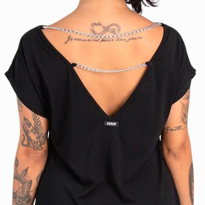 Imagem de Blusa Estampa Prata Saturno Detalhe Decote Correntes