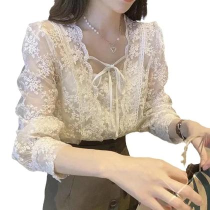 Imagem de Blusa Feminina Branca de Renda Damasco - Manga Comprida, Gola Bufante e Cadarço