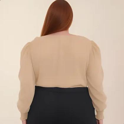 Imagem de Blusa Feminina Plus Size Manga Longa Gola V Rendinha Babado