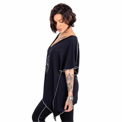 Imagem de Blusa Maxi Assimetrica Estampa Lua Mistica Gola V Feminina