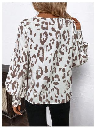 Imagem de Blusa SweatyRocks com estampa de leopardo com decote em V e manga comprida feminina