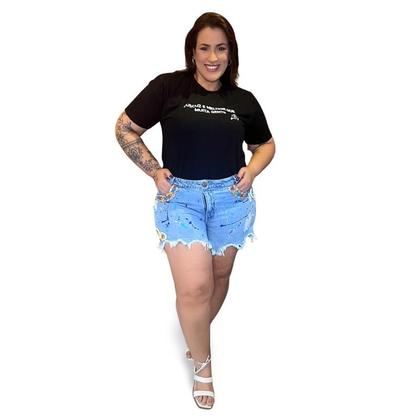 Imagem de Blusa T-shirt com Estampa Exclusiva CUSCUZ É MELHOR QUE MUITA GENTE”