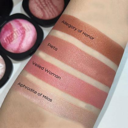 Imagem de Blush Carved in Marble Obsidian Aphodite of Milos Ruby Rose