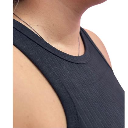 Imagem de Blusinha regata plus size modelo versatil  look casual