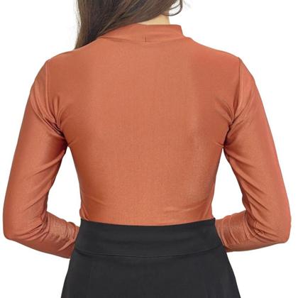 Imagem de Body Feminino de Poliamida com Recorte no Colo e Manga Longa