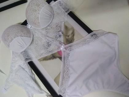 Imagem de Body Olivia com luvinhas, sexy e sensual, com bojo