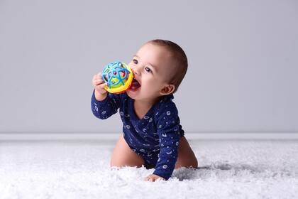 Imagem de Bola-Chocalho Mordedor Pimpolho Laranja/Azul 9036