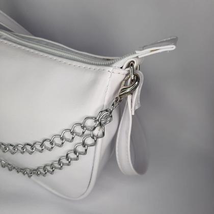 Imagem de Bolsa Baguete Branca Correntes