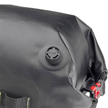 Imagem de Bolsa Cilíndrica Givi Canyon Impermeável Preta GRT714B