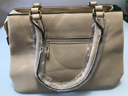 Imagem de Bolsa Feminina com Zíper - Caramelo