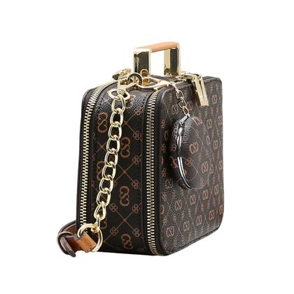 Imagem de Bolsa Feminina de Mão / Transversal Chenson CG85504 Monograma Elegance Cor:Café