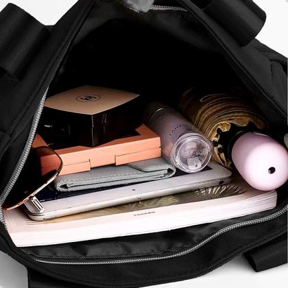 Imagem de Bolsa Feminina de Ombro com Zíper Estilo e Praticidade