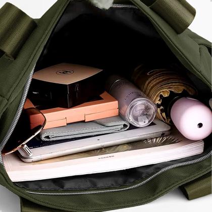 Imagem de Bolsa Feminina de Ombro com Zíper Estilo e Praticidade