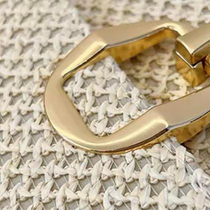 Imagem de Bolsa Feminina em Crochê Sintético Alça Ombro Transversal Regulável Fecho Dourado na Cor Palha