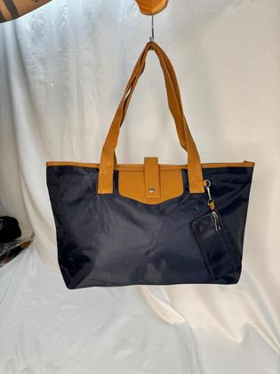 Imagem de Bolsa Feminina Grande de Ombro de Nylon Impermeável mais Bolsinha