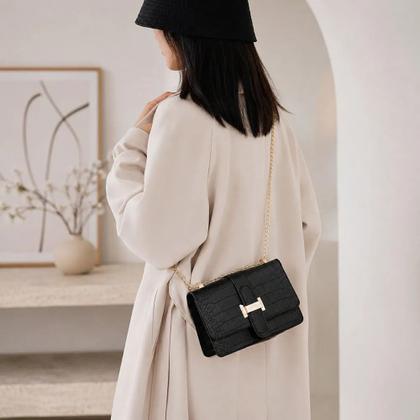 Imagem de Bolsa Feminina Pequena Ombro Transversal Com Alça Corrente