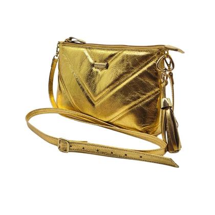 Imagem de Bolsa Feminina Transversal de Couro Bolso Interno Matelassê Cores Andreia Ribeiro