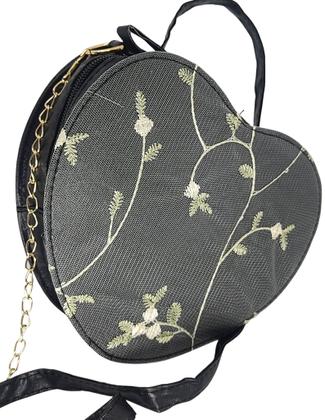 Imagem de Bolsa feminina transversal tiracolo porta celular coração luxo preta