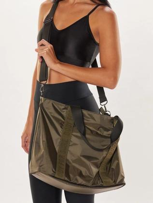 Imagem de Bolsa grande em nylon body for sure
