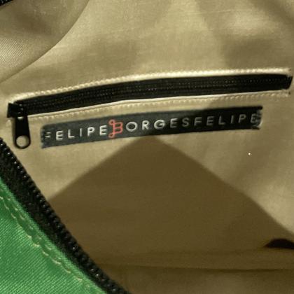 Imagem de Bolsa Hobo de Nylon Verde
