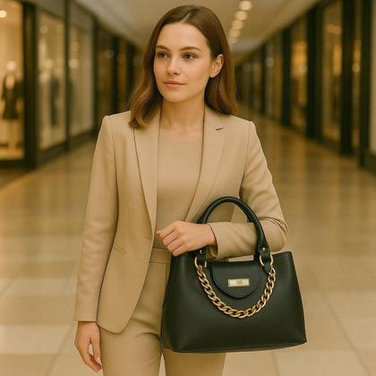 Imagem de Bolsa Média Feminina Detalhes De Corrente Com Alça Transversal E Divisórias