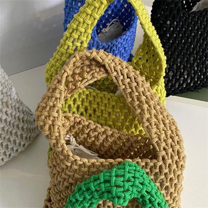 Imagem de Bolsa oca tecida à mão, mochila da moda, com rede