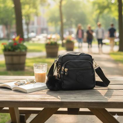 Imagem de Bolsa Pequena Feminina Transversal Nylon Com Alça Ajustável Moderna Leve Dia a Dia Estilo Casual
