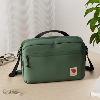 Imagem de Bolsa Tiracolo Fjallraven High Coast 3L - Nylon Verde Patina