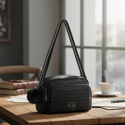 Imagem de Bolsa Transversal Feminina Rebecca Bonbon Preta Com Pompom Clio Style