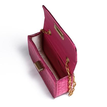 Imagem de Bolsa Transversal Metalizada Feminina Textura Croco com Alça em Corrente Prática Elegante e Versátil