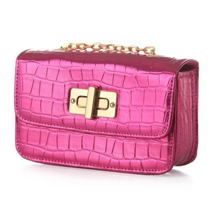 Imagem de Bolsa Transversal Metalizada Feminina Textura Croco com Alça em Corrente Prática Elegante e Versátil