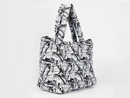 Imagem de Bolsa Vista Magalu x Flora Yumi Tote Puffer