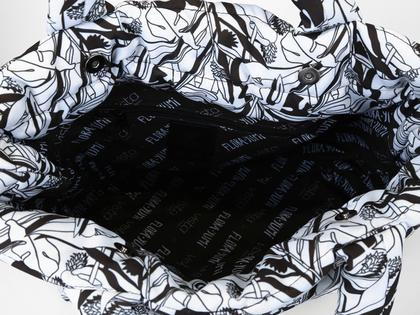 Imagem de Bolsa Vista Magalu x Flora Yumi Tote Puffer