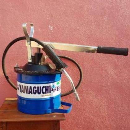 Imagem de Bomba Manual para Graxa 4Kg Modelo 211 c/ Mangueira 1,5m - Yamaguchi