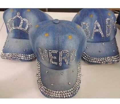 Imagem de Boné Com Fecho Regulável Jeans Com Strass Pedrinha Feminino