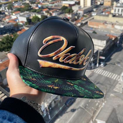 Imagem de Boné Okdok Aba Reta Strapback Preto Couro Floral