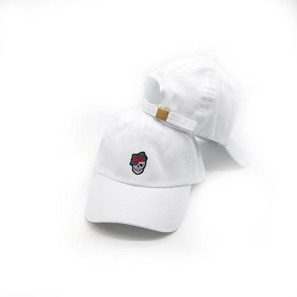 Imagem de Boné Strapback Baseball Branco Caveira Com Rosa Côrte