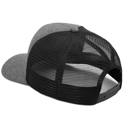 Imagem de Boné Trucker Liso Aba Curvada Com Ajustador