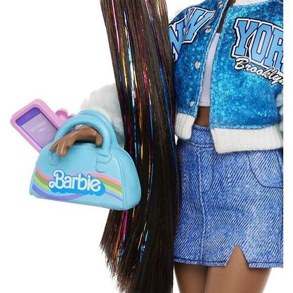 Imagem de Boneca Barbie Dream Besties Brooklyn Mattel HYC22