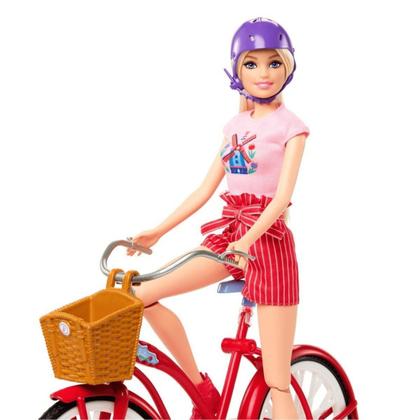 Imagem de Boneca Barbie Pink Passport Bicicleta Com Pet 3+ Mattel
