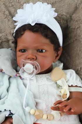 Imagem de Boneca Bebê Reborn Corpo de Tecido Realista 50cm Original Kit Acessórios Conjunto Roupa Mamadeira Chupeta