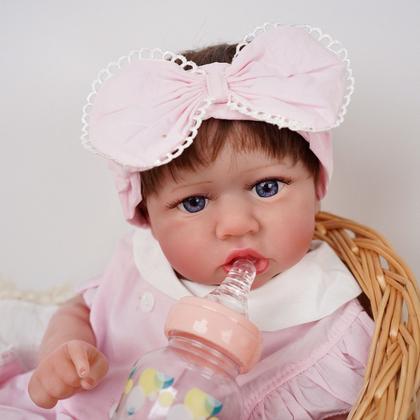 Imagem de Boneca Bebê Reborn Corpo de Tecido Realista 56cm Original Kit Acessórios Conjunto Roupa Mamadeira Chupeta