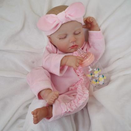 Imagem de Boneca Bebê Reborn Realista Brastoy Original 48cm Silicone Kit Acessórios Conjunto de Roupa Chupeta Mamadeira e Pelúcia