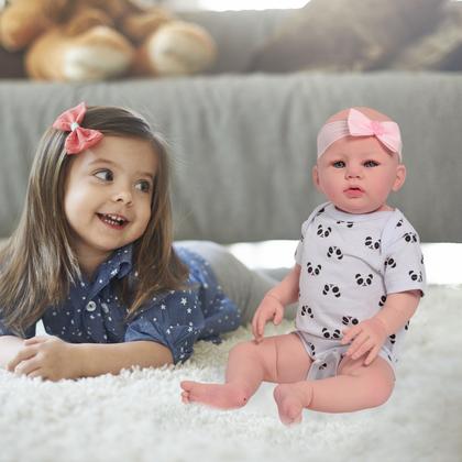 Imagem de Boneca Bebe Reborn Realista Panda Pelúcia Corpo de Silicone