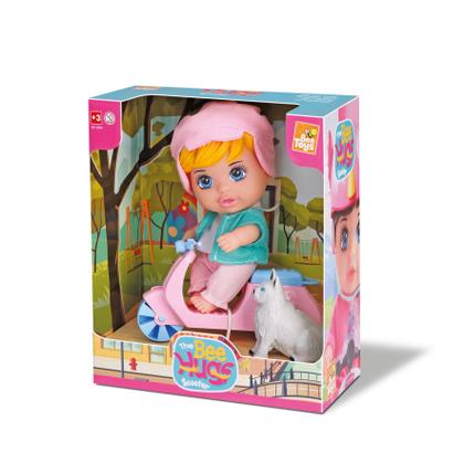 Imagem de Boneca Menina Mini Bee Hugs Scooter Motoquinha - Bee Toys