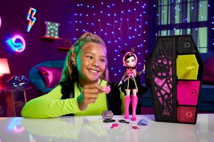 Imagem de Boneca Monster High c/ Caixa e 15 Acessórios - Skulltimate Secrets - Mattel