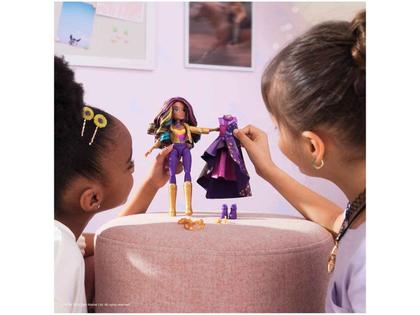 Imagem de Boneca Sophia Deluxe de 24cm com Roupa - Academia Unicórnio
