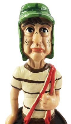 Imagem de Boneco Chaves No Barril Em Resina 18cm Turma Do Chaves